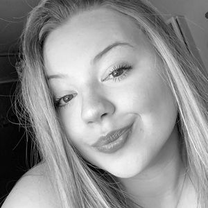 Meet your Posher, Isabella